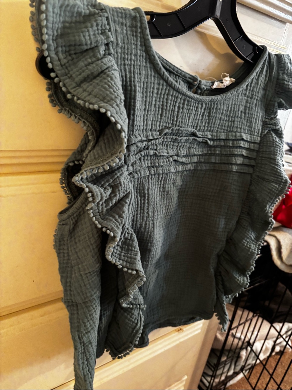 easel Ruffled Crinkle Gauze Blouse in Teal Green - Picture 2 of 6